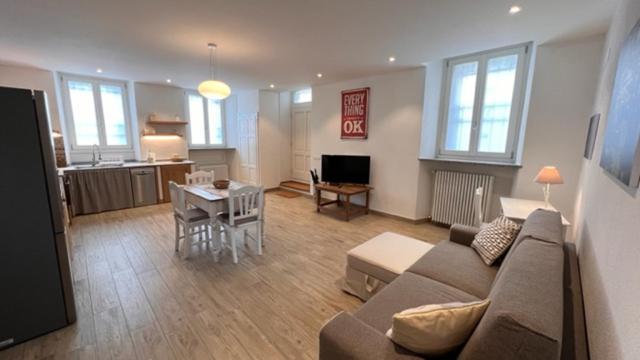 Rustichino Apartment Nebbiuno ภายนอก รูปภาพ